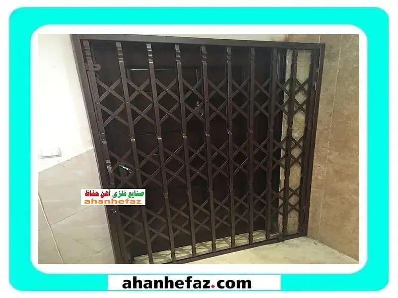 درب آکاردئونی فلزی خانه